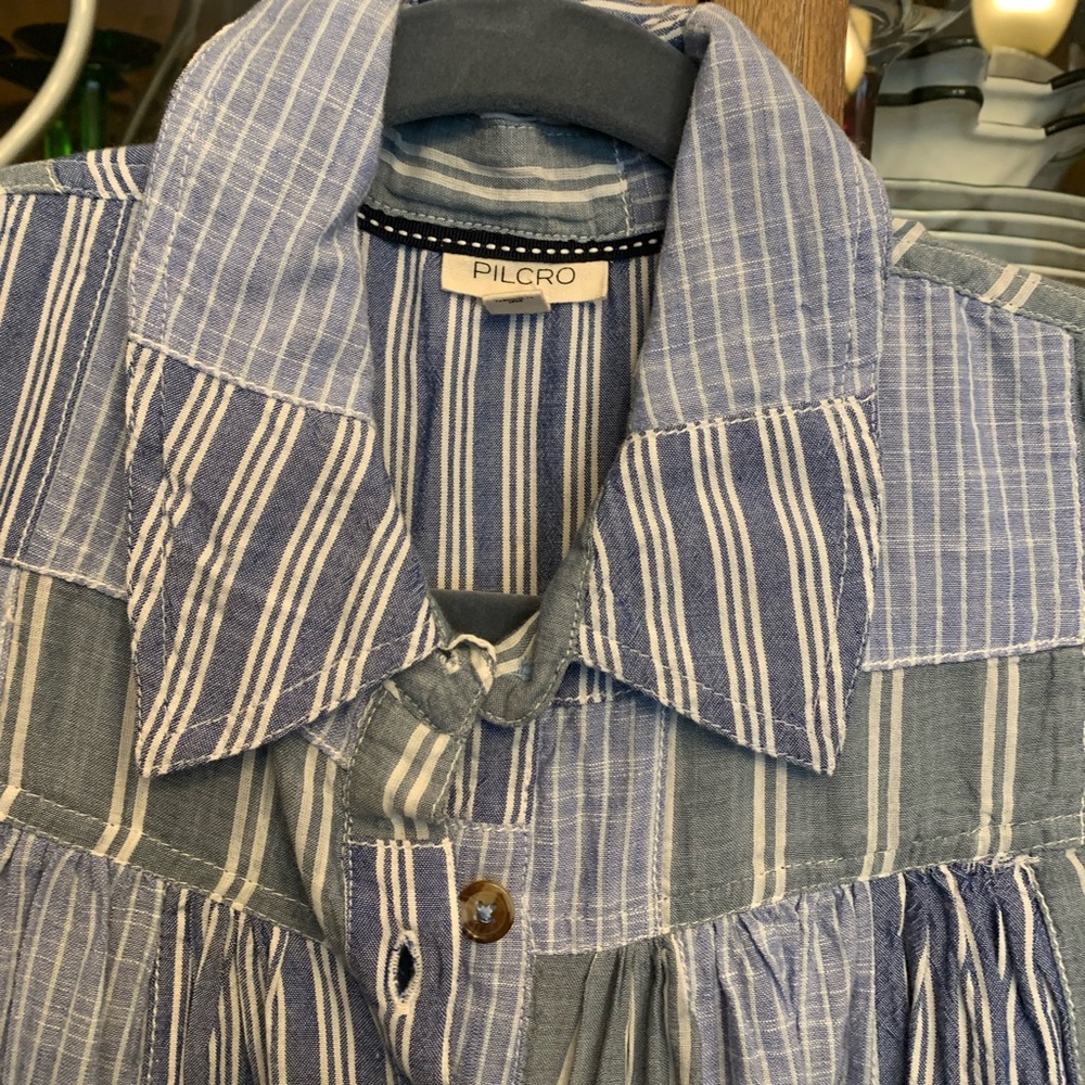 Pilcro Tiered Sleeveless Blouse - Picture 7 of 8